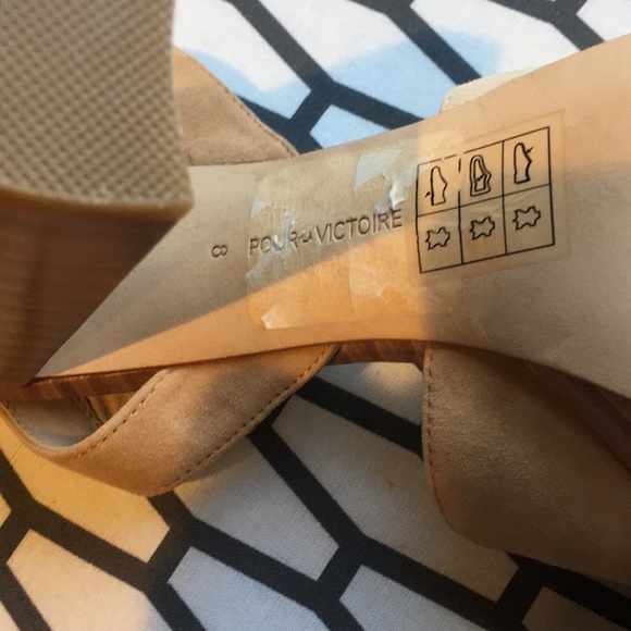 Pour la Victoire High Heel Block Suede Sandals - Picture 3 of 6